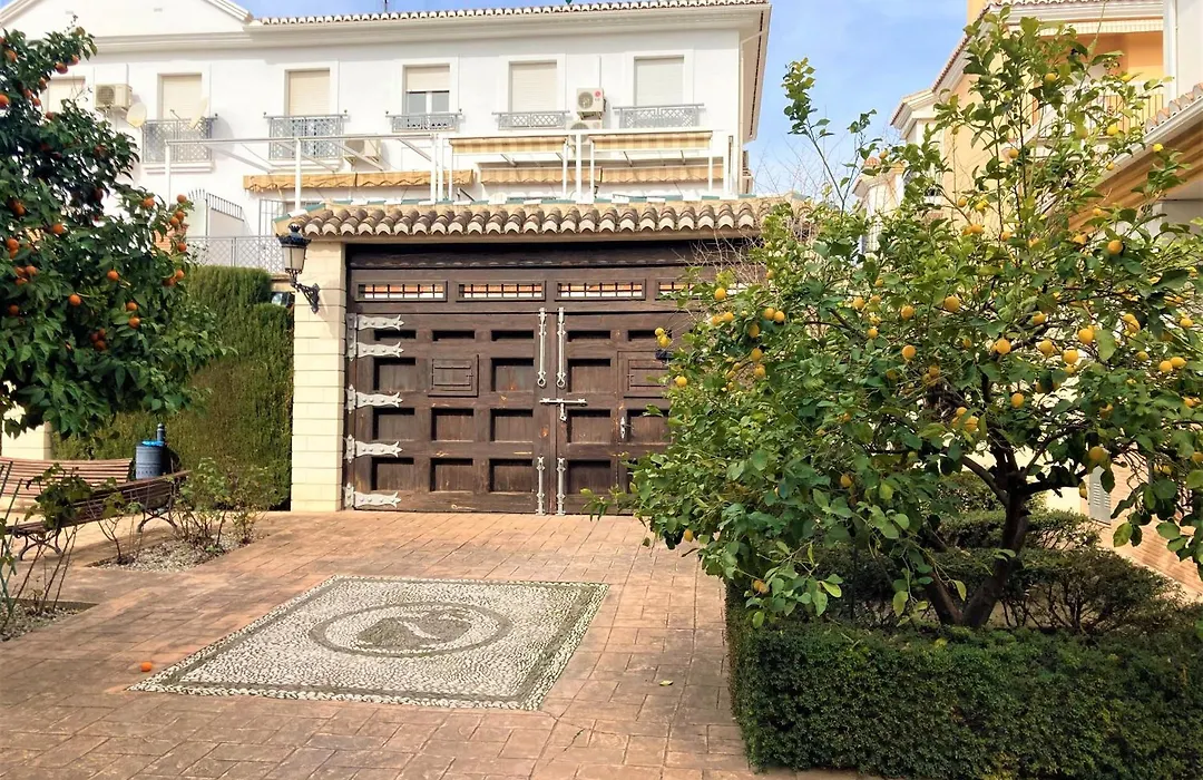 Apartamentos Caseria De Comares-1